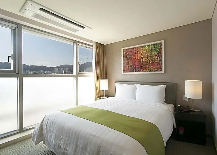 Hotel Aventree 3*
